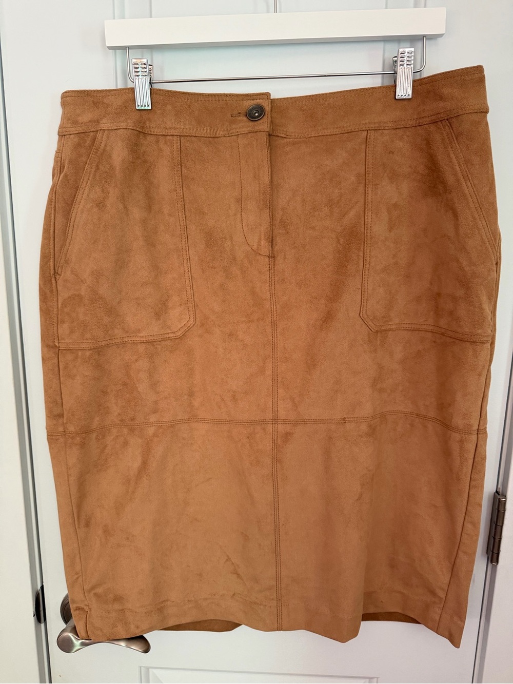 Liz Claiborne Camel Tan Suede-Look Pencil Skirt